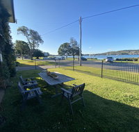 By the Lake - Lake Macquarie - Accommodation Adelaide