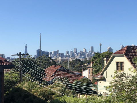 Cambridge Lodge - Accommodation Adelaide 1