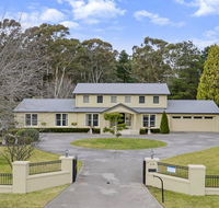 Camelot - superbly proportioned and ideally located - Accommodation Adelaide