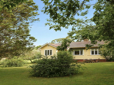 Canary Cottage - Fresh, Clean, Simple & Comfortable - Accommodation Adelaide 0