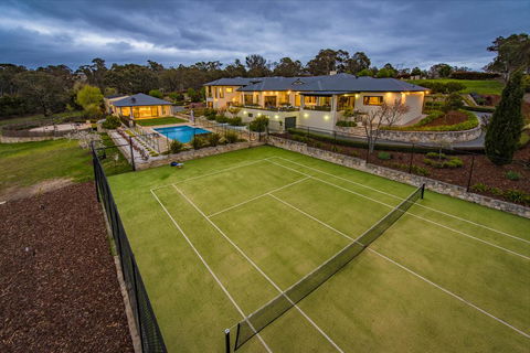 Canberra Luxury Estate - Accommodation Adelaide 3