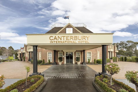 Canterbury International - Accommodation Adelaide 3