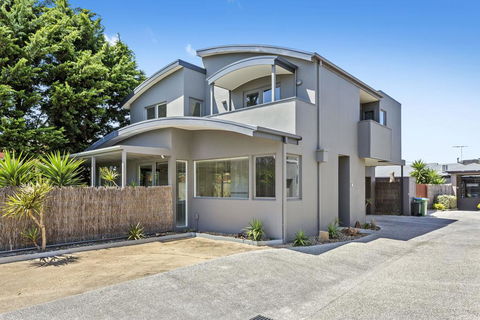 CAPEL'S REST - CAPEL SOUND - Accommodation Adelaide 0