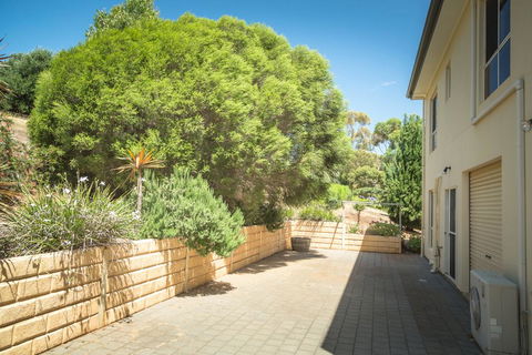 Carri-away - 15 Solitude Drive - Accommodation Adelaide 2