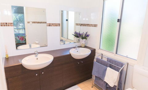 Carri-away - 15 Solitude Drive - Accommodation Adelaide 1
