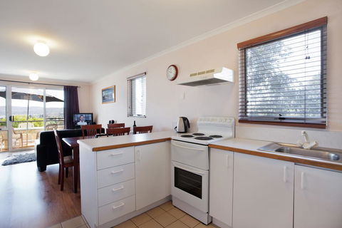Cascades 13/3 Kurrajong Street - Accommodation Adelaide 3