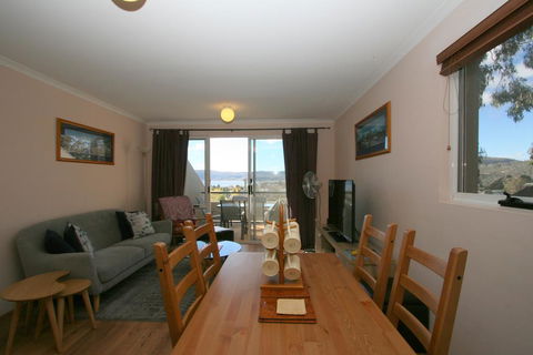 Cascades 13/3 Kurrajong Street - Accommodation Adelaide 1