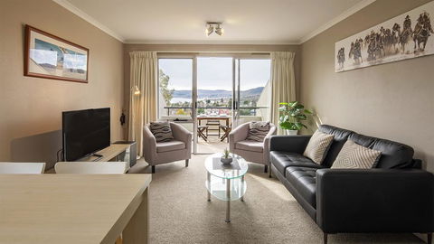 Cascades 18/3 Kurrajong Street - Accommodation Adelaide 0