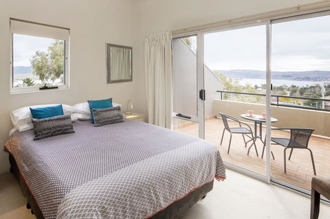 Cascades 18/3 Kurrajong Street - Accommodation Adelaide 2