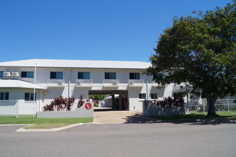 Castle Crest Motel - Accommodation Adelaide 0