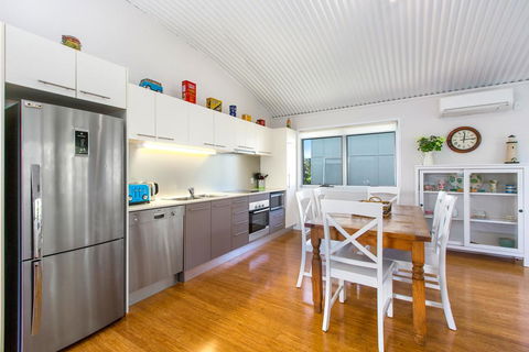 CASUARINA BEACH SHACKS 10 - Accommodation Adelaide 2