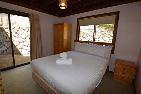 Cedar Haven - Accommodation Adelaide 2