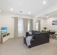 Central and Charming on Wallace - Accommodation Adelaide
