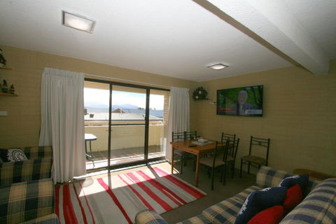 Central Park 10/1 Snowy River Avenue - Accommodation Adelaide 0