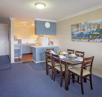 Central Park 7 - the convenience of location  the warmth of comfortable living - Accommodation Adelaide