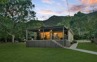 Central Views Halls Gap