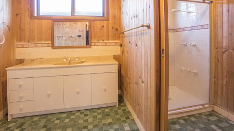 Centre Street 10 Lake Tabourie - Accommodation Adelaide 3