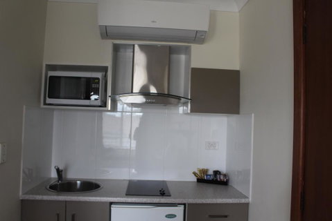 Centrepoint Motel - Accommodation Adelaide 1