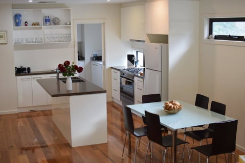 Champagne Stays Apartment - Accommodation Adelaide 0