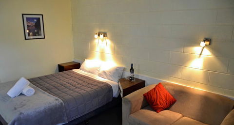Charles Sturt Motor Inn - Accommodation Adelaide 0