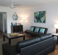 Charming Beach House - Accommodation Adelaide