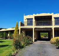 Chateau Bass - Accommodation Adelaide