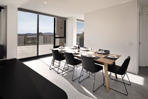 Chilam 'D' - Architecturally Designed - Accommodation Adelaide 3