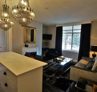 City Life Apartment-full kitchen  separate bedroom - Accommodation Adelaide