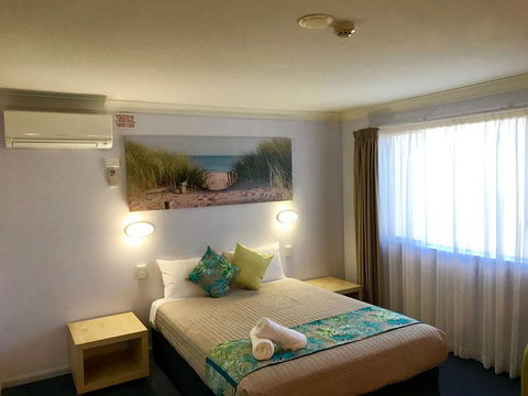 Cleveland Bay Air Motel - Accommodation Adelaide 1