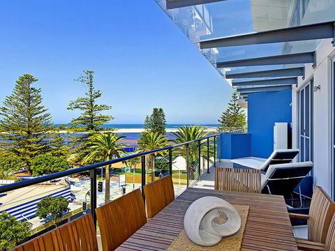 Coast Luxury Apartment 24 - Accommodation Adelaide 0
