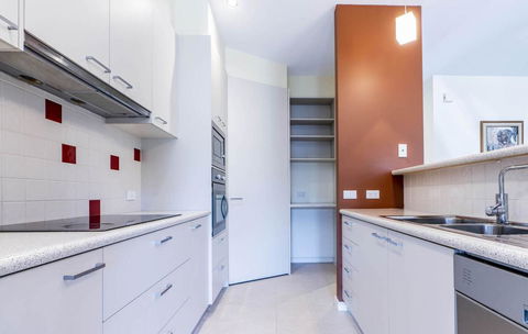 COASTAL SOUL VILLA @ BROADBEACH - Accommodation Adelaide 2