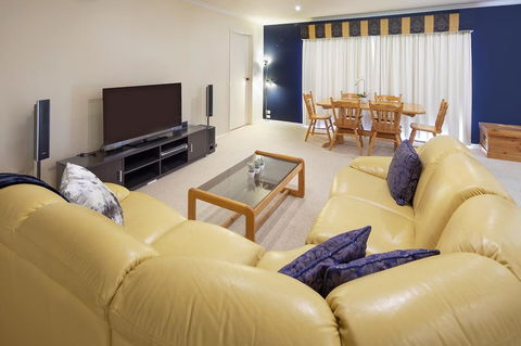 Cobbon Retreat - Accommodation Adelaide 2