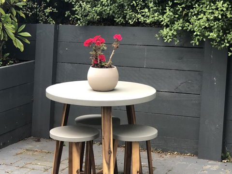 Colonial Hampdens - Accommodation Adelaide 1