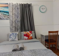 Comfortable Guest Room closes to Emerald CBD - Accommodation Adelaide
