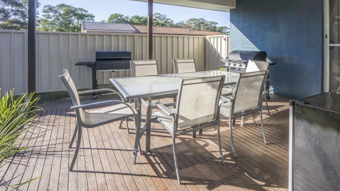 Conley Ave 8 Pet Friendly - OUTSIDE Only - Accommodation Adelaide 0
