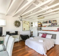 Cool Architect-Designed Studio Close To CBD - Accommodation Adelaide