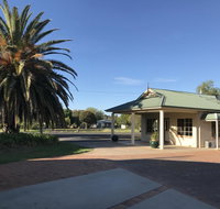 Country Gardens Motor Inn - Accommodation Adelaide