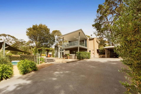 COUNTRY MEETS THE BAY - MOUNT ELIZA - Accommodation Adelaide 2