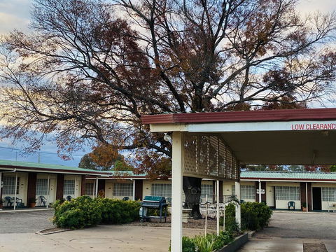 County Lodge Motor Inn - Accommodation Adelaide 2