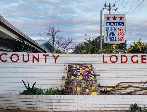 County Lodge Motor Inn - Accommodation Adelaide 1