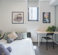 Cozy 2BR Apt 1MinWalkToTrain Bus Shopping Sleeps8 - Accommodation Adelaide