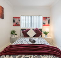 Cozy Duplex Home 3 Bdrms 1 Bath Sleeps 6 - Accommodation Adelaide