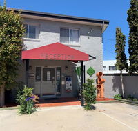 Crest Motor Inn - Accommodation Adelaide