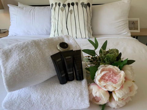 Delicate And Peaceful Bundoora Townhouse 20-R1 - Accommodation Adelaide 2