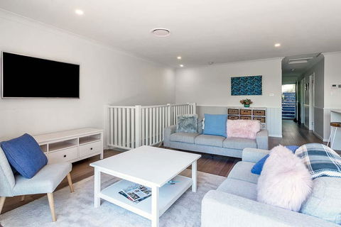 DESIGNER HOLIDAY BEACH PAD // 4 BED // COPA - Accommodation Adelaide 2
