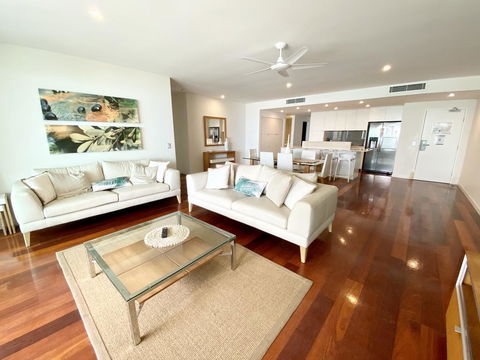 DIRECT BEACH ACCESS - 3 BED APART - CABARITA BEACH - Accommodation Adelaide 2