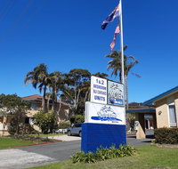 Dolphins of Mollymook Motel and Fifth Green Apartments - Accommodation Adelaide