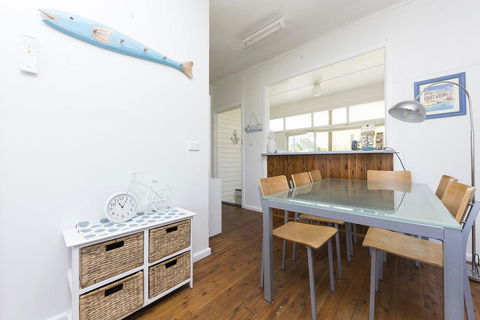 DOUGLAS COTTAGE FORSTER - Accommodation Adelaide 3
