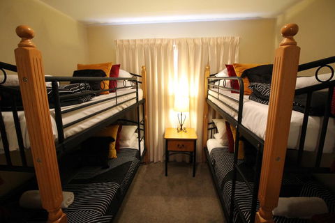 Dromaius 5 - Great Views Of The Snowy Mountains - Accommodation Adelaide 2