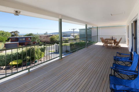 DROMANA BAY VIEWS - DROMANA - Accommodation Adelaide 0